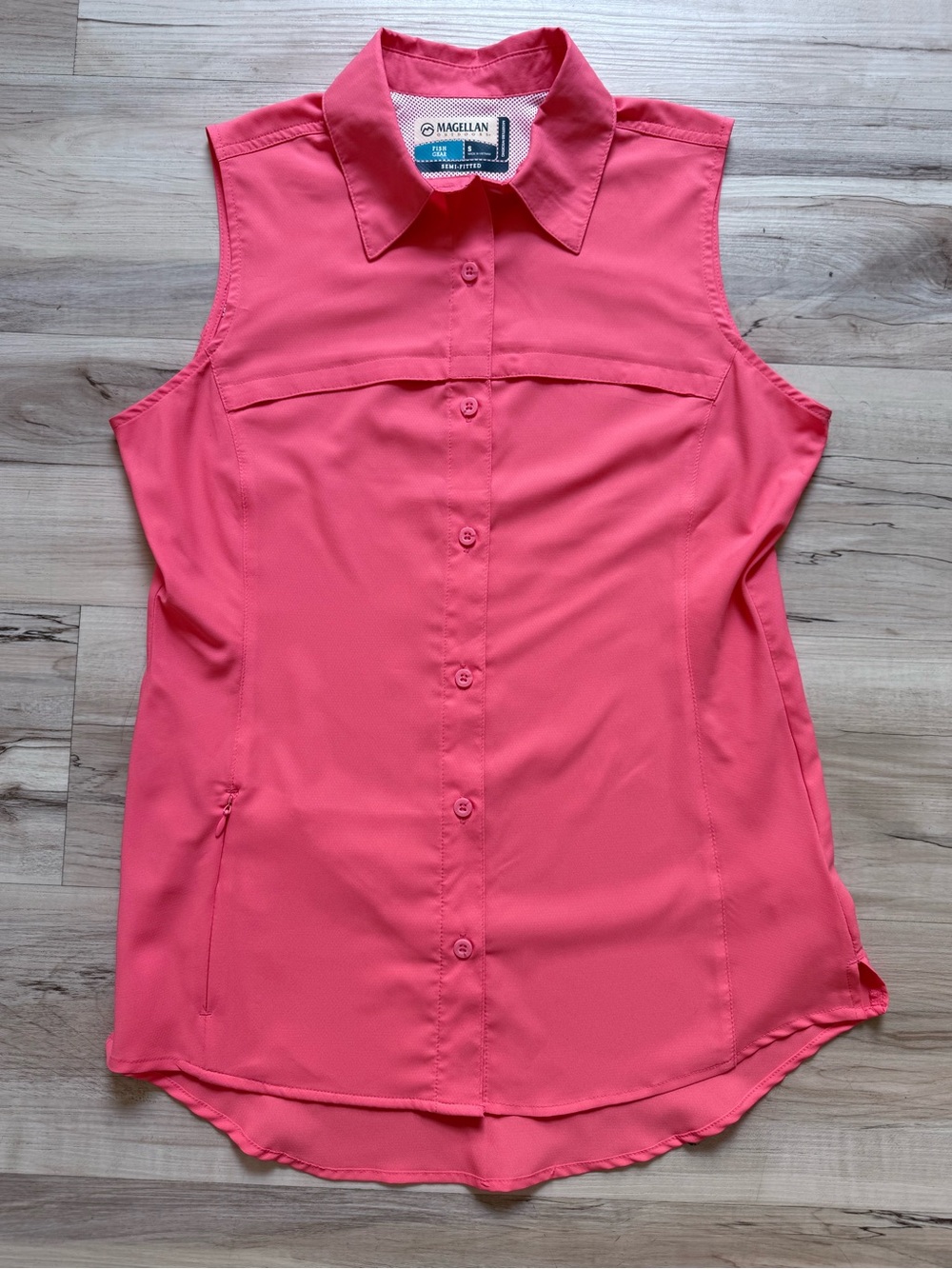 Magellan Outdoors Women's Coral Button-Front Sleeveless Shirt